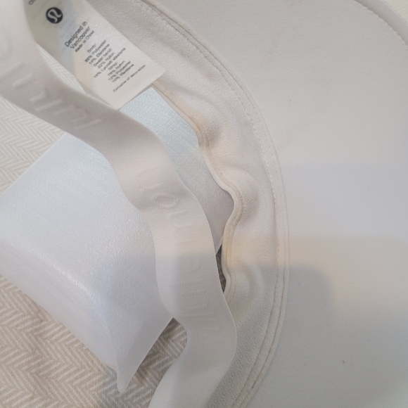 LULULEMON hat in white - Picture 9 of 16